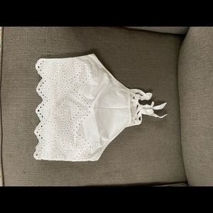 Never worn! No tags! Adorable, scalloped crop top.